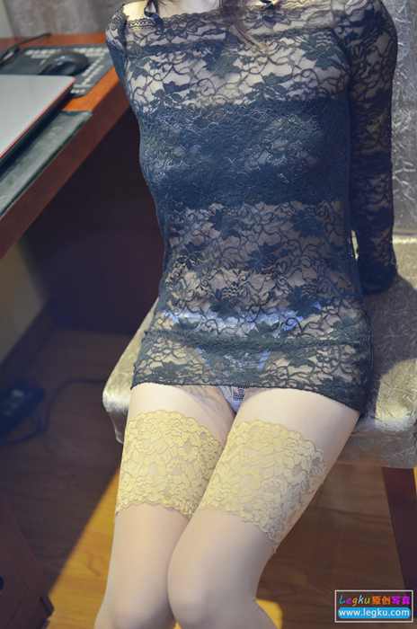 legku原创写真2015.01.10 NO.224花纹透明长筒丝袜